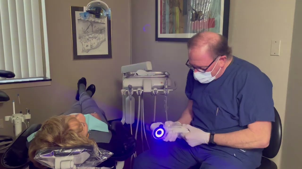 Oral Cancer Screening with VELscope | Mark J. Gordon, DDS Video Thumbnail